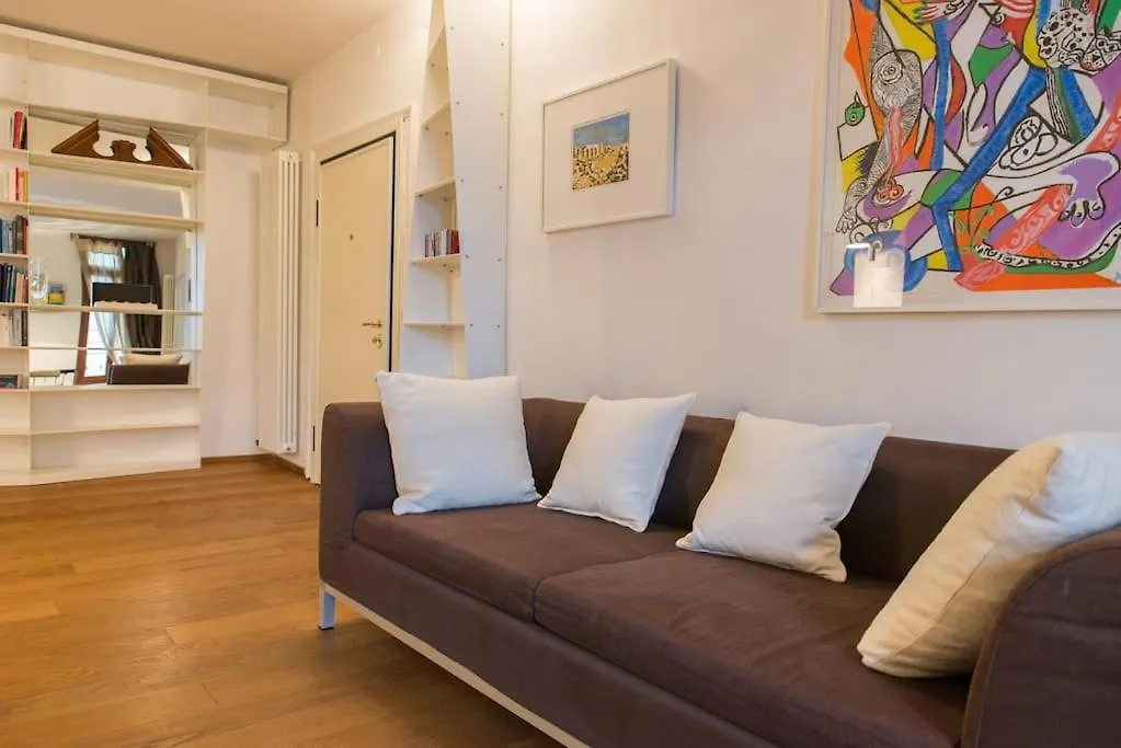 Stunning Apartment In The Heart Of Wenecja 0*,
